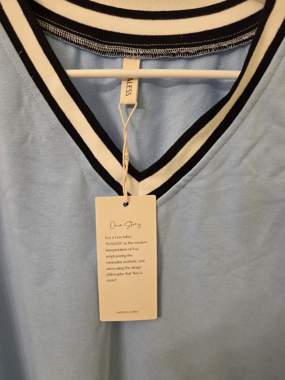 Evaless Light Blue V-Neck Sleeveless Chemise with Black & White Trim - Picture 3 of 7